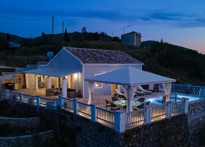 Orizontas Corfu, Private With Breathtaking Views Loútsai
