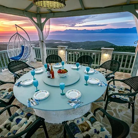 Orizontas Corfu, Private With Breathtaking Views Loútsai