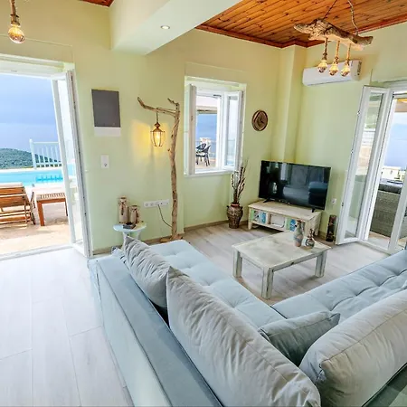 Villa Orizontas Corfu, Private With Breathtaking Views Loútsai