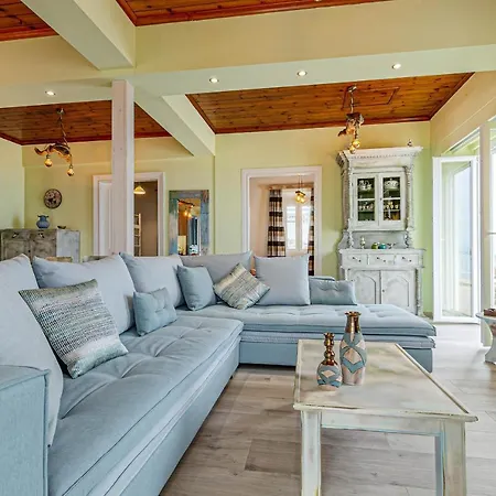 Orizontas Corfu, Private With Breathtaking Views Loútsai