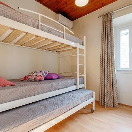 Willa Orizontas Corfu, Private With Breathtaking Views Loútsai