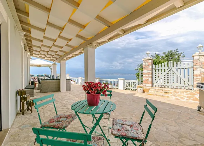 Orizontas Corfu, Private With Breathtaking Views Loútsai